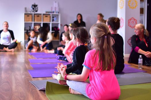 Free Family Kidding around Yoga Class, Dublin