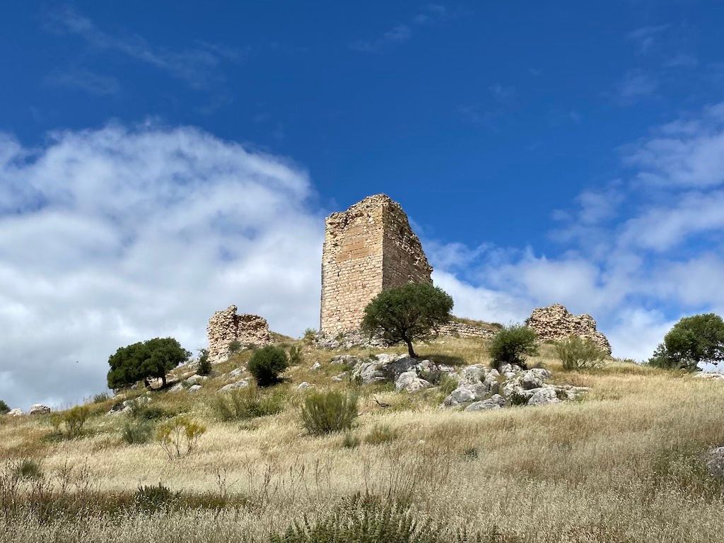 CONOCE LA NATURALEZA DE NUESTRA PROVINCIA: EL CASTILLO DE LUNA