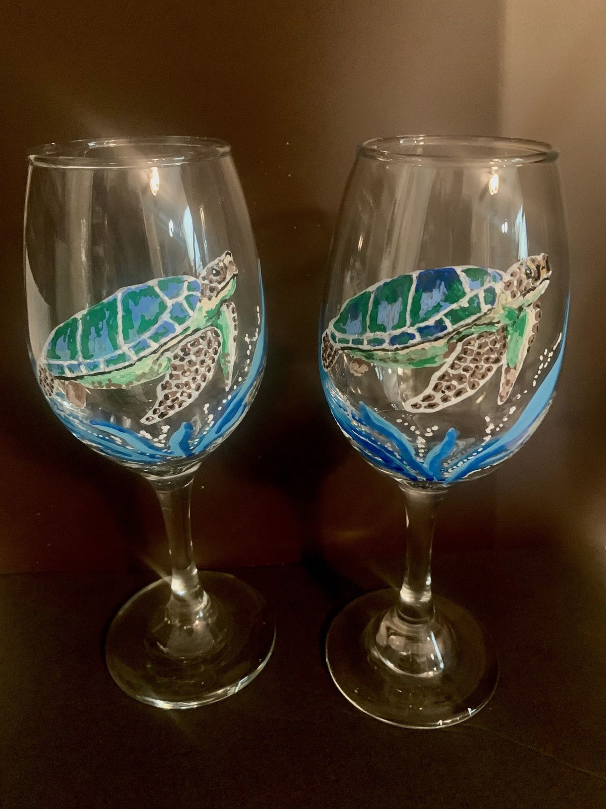 Class: Sea Turtle Wine Glasses