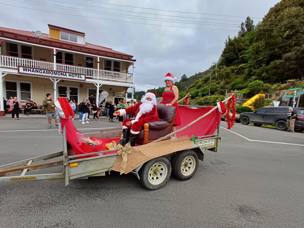 Whangamomona Christmas Parade 2024