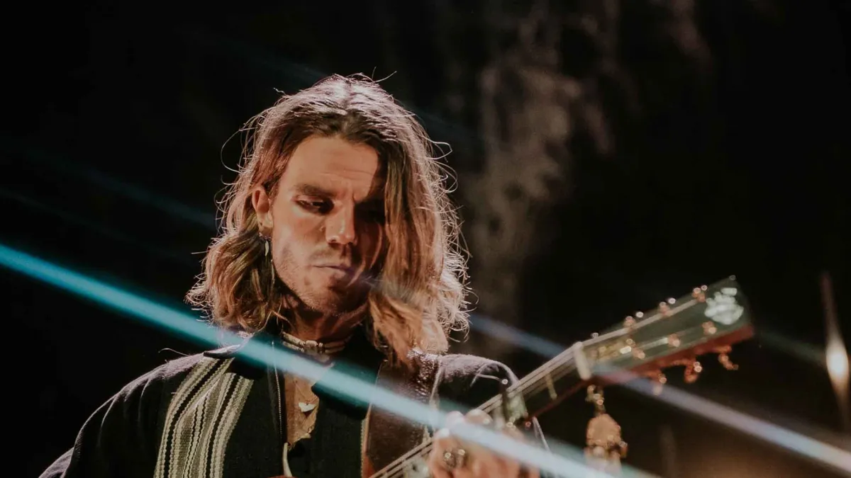 KALEO, Stephen Day, J\u00fan\u00edus Meyvant in Grand Rapids