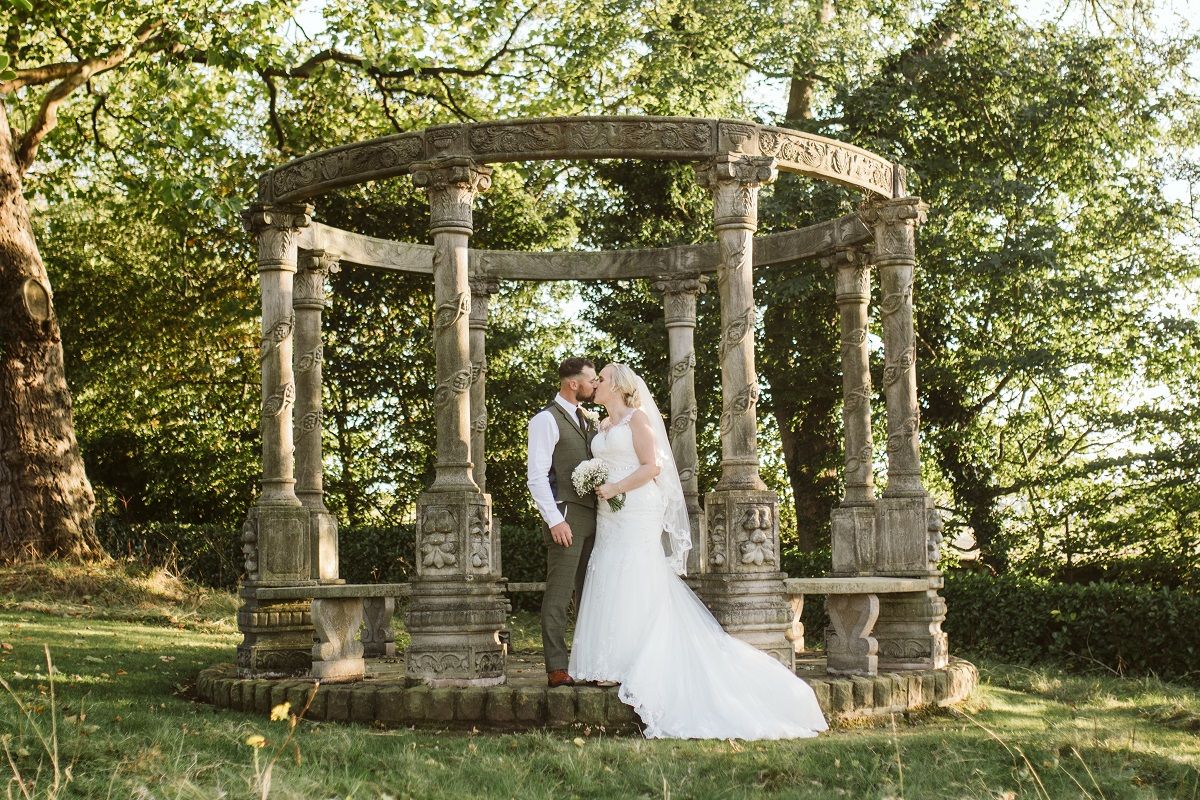 The Wedding Guide UK Networking at Rogerthorpe Manor Hotel