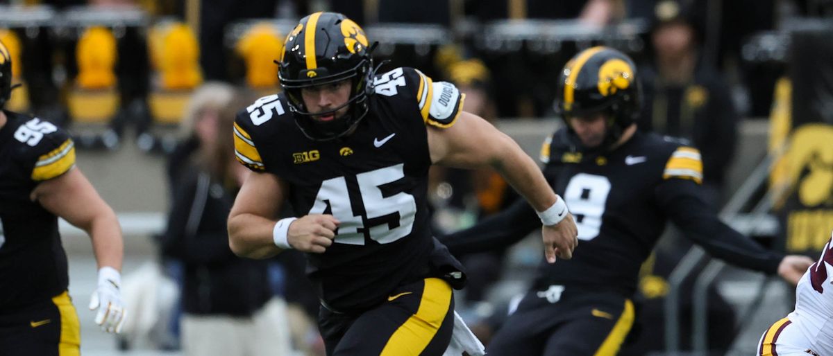 Iowa Hawkeyes at Minnesota Golden Gophers Womens Gymnastics