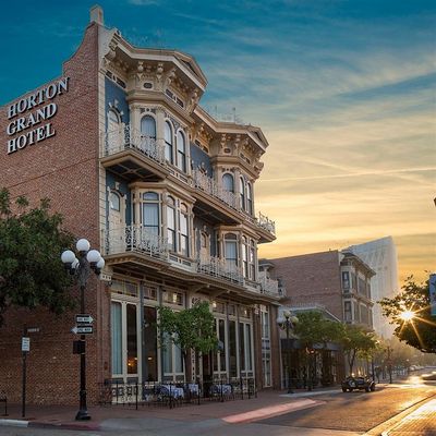 Horton Grand Hotel
