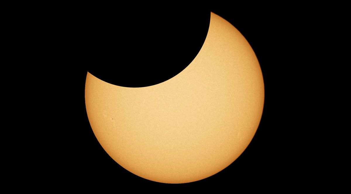 Sonnenfinsternis am Tag der Astronomie