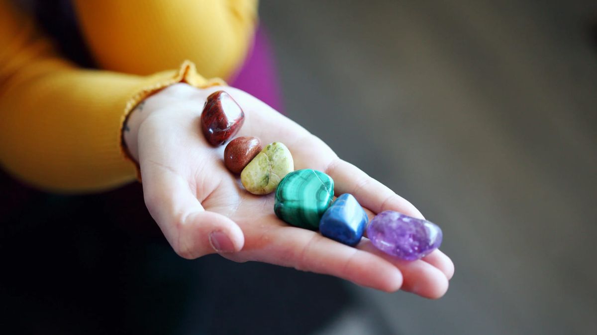 A Yogic journey through the Chakras with Crystal Healing (optional Cacao) 