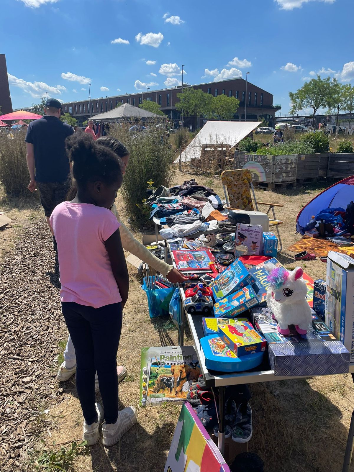 Flohmarkt auf der \u00dcberseewiese