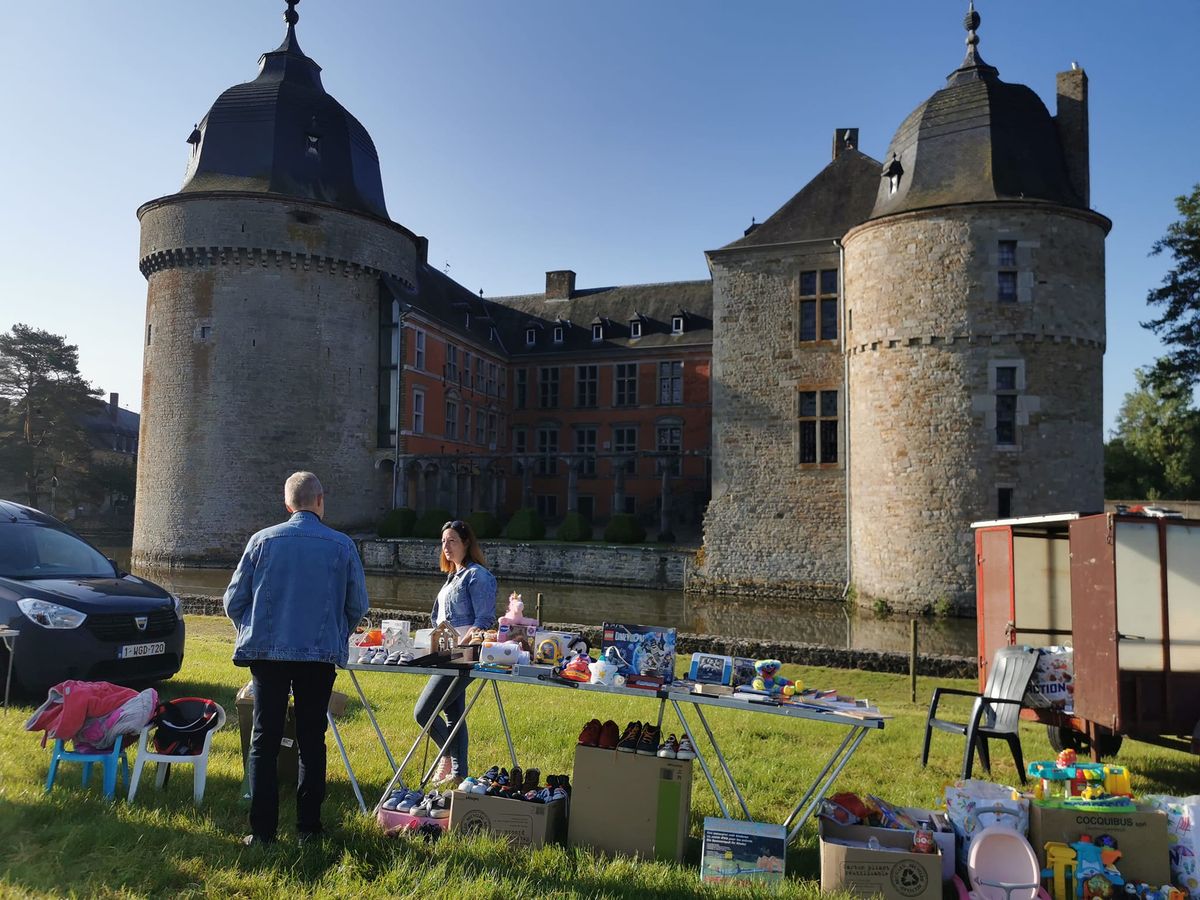 La Grande Brocante du Ch\u00e2teau de Lavaux-Sainte-Anne