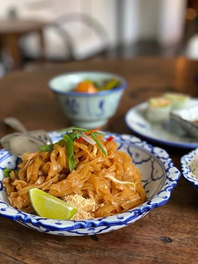 Thai Street Food - pad thai, and mango sticky rice (gluten-free, Veg option available)