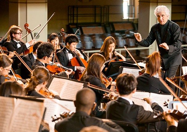 Philharmonia: Peter Oundjian, principal conductor