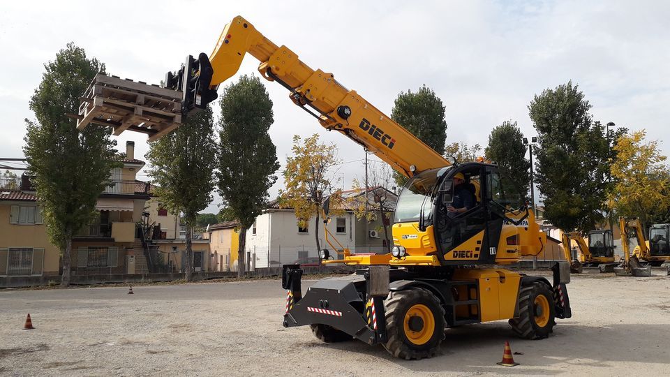 Corso addetti all'uso di carrelli elevatori (muletti) con integrazione telescopici