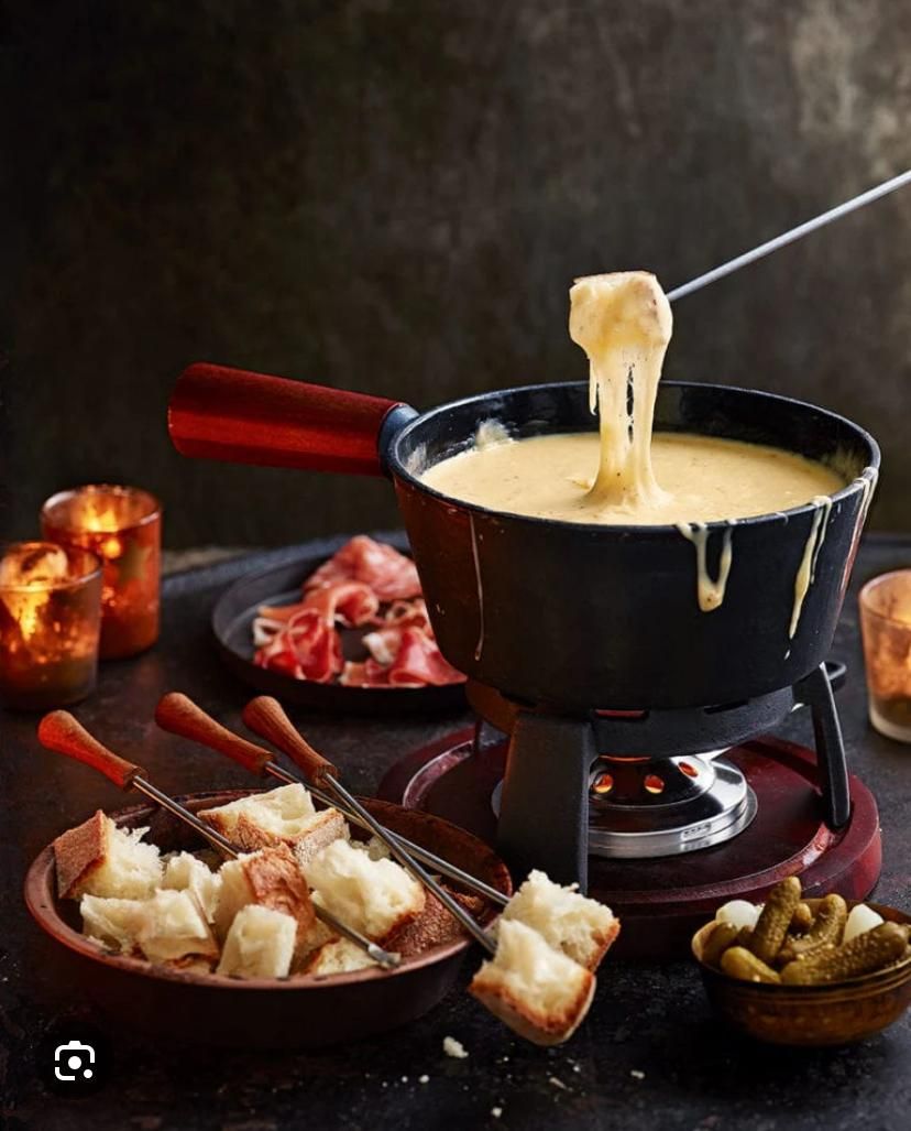 Fondue Savoyarde Evening