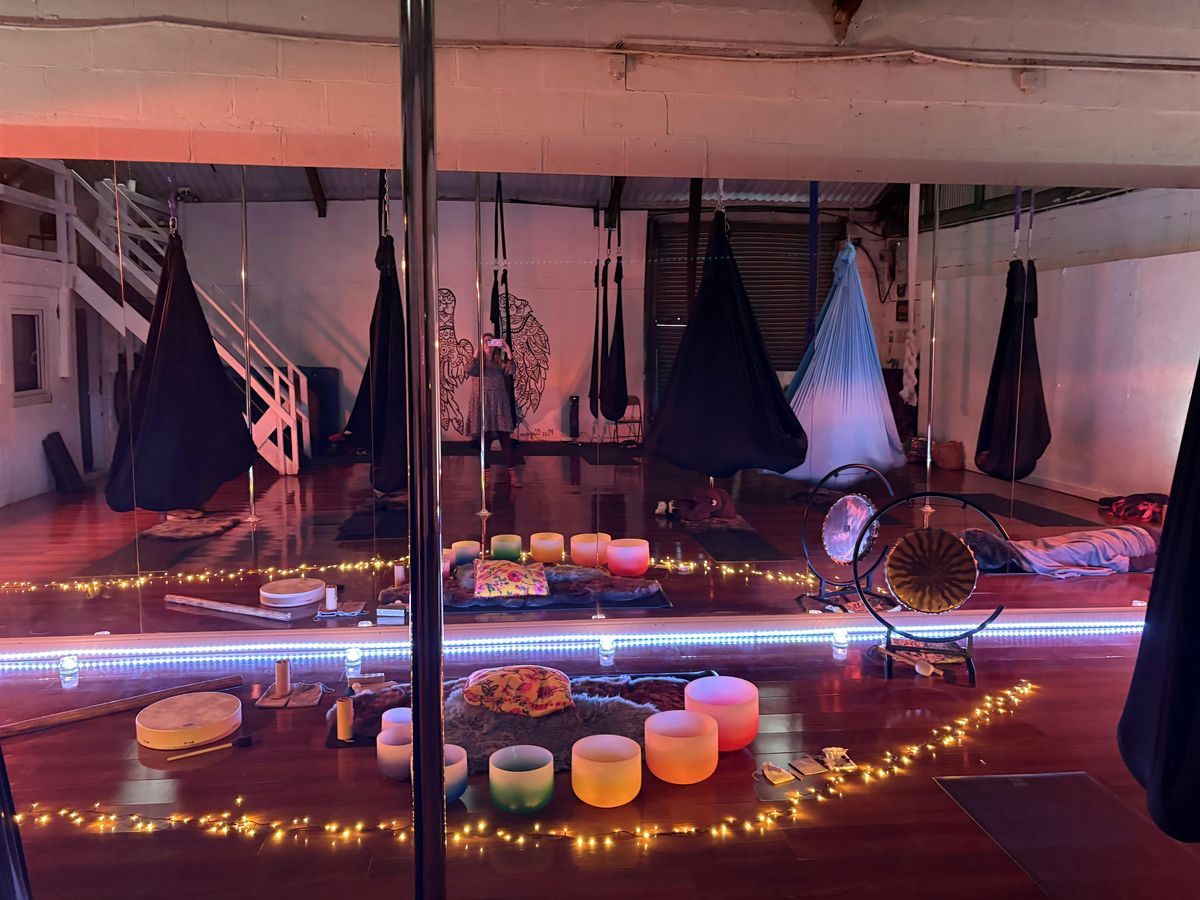 Northallerton Floating Sound Bath Crystal Singing Bowls Gong Reiki Drumming