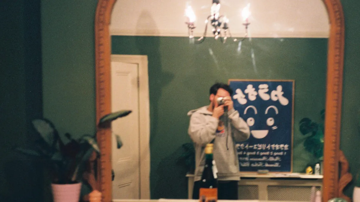 DJ BORING, DJ Gigola, salute in Lisboa