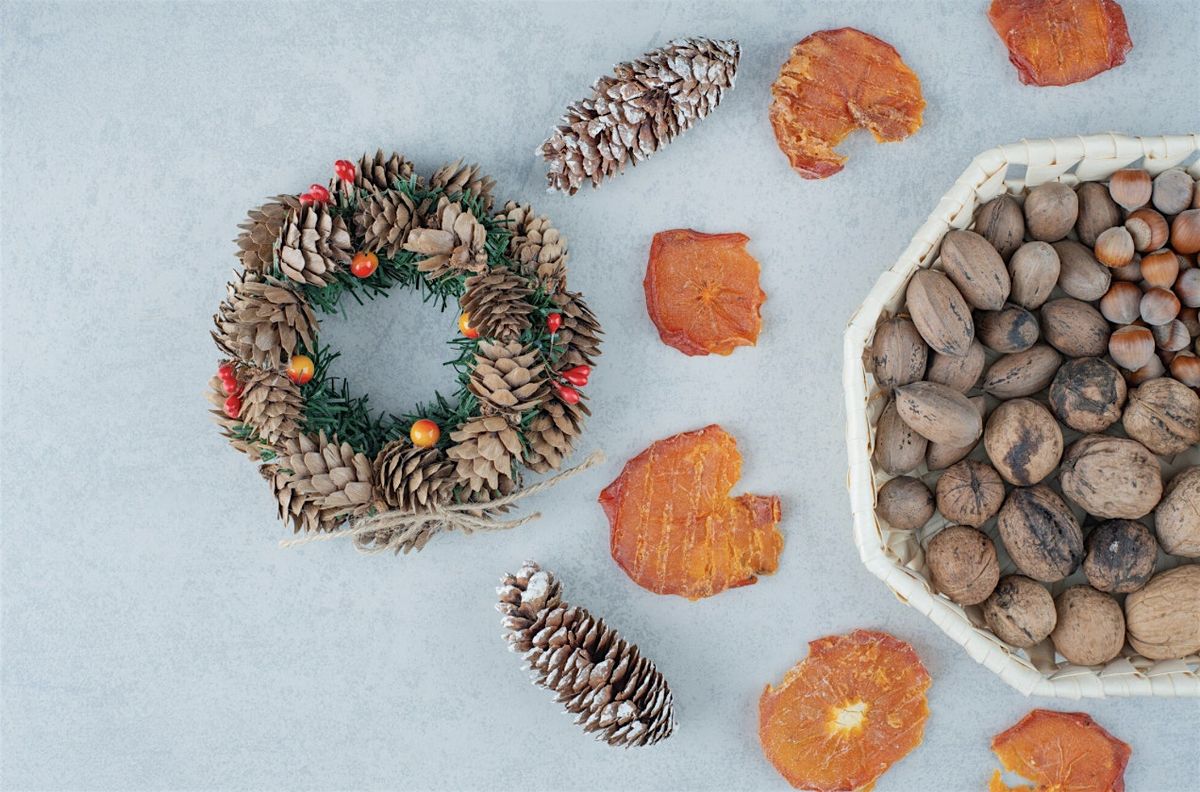 ATELIER COURONNE D\u00c9CORATIVE DE NO\u00cbL