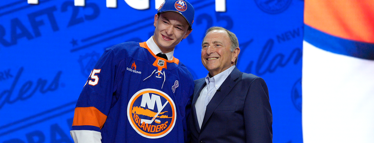 Bridgeport Islanders at Syracuse Crunch at Oncenter - Upstate Medical University Arena