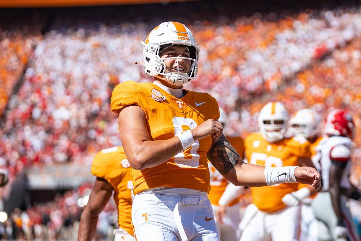 Parking Tennessee Volunteers at Georgia Bulldogs Baseball