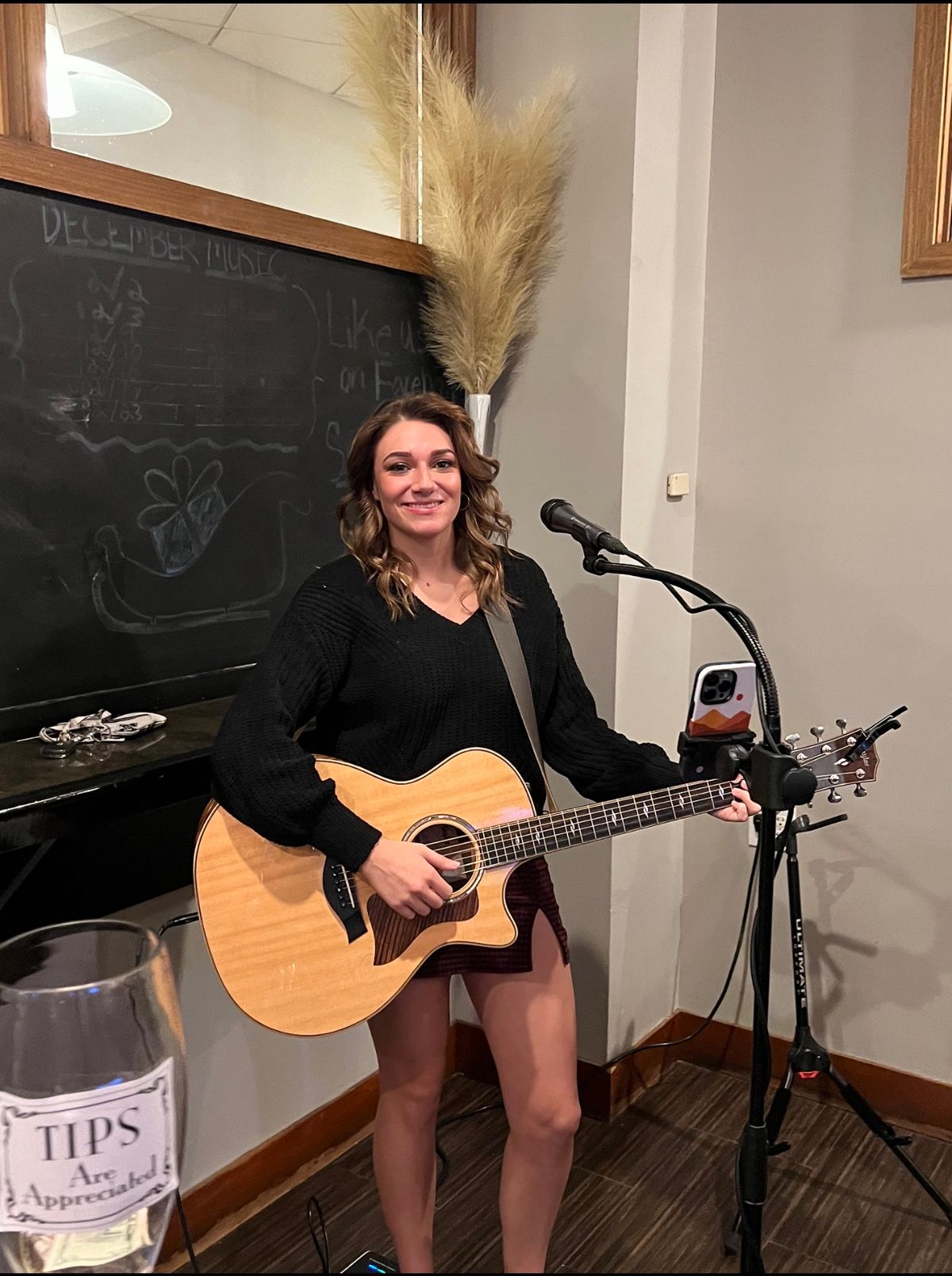 Bella Perrotta Performing at Salvatore\u2019s Riverwalk