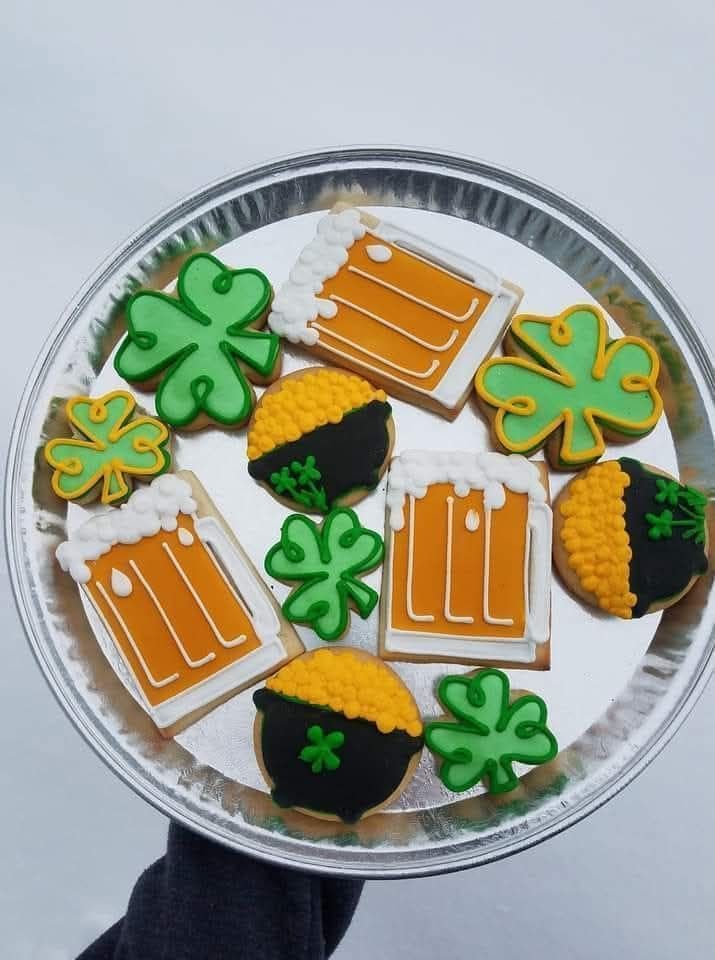 St.Patricks Cookie Decorating With Cider!