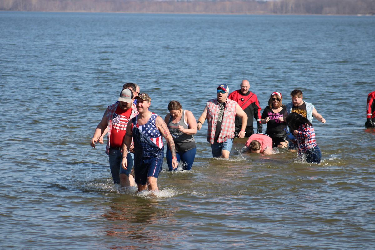 SIU Touch of Nature Polar Plunge