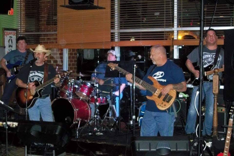 Ronniewayne will be with us RONNIEWAYNE & THE TIDEWATER BAND