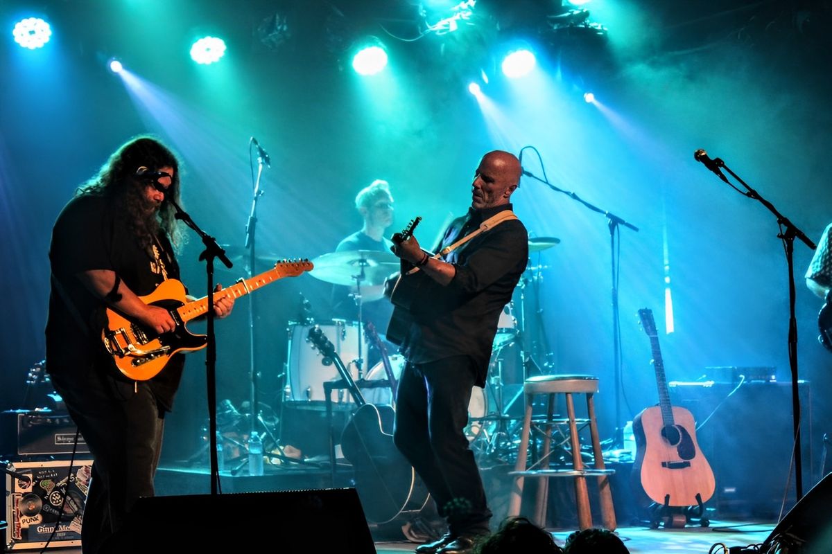 Tim Flannery & The Lunatic Fringe w\/ Lisa Sanders & Brown Sugar (seated show)