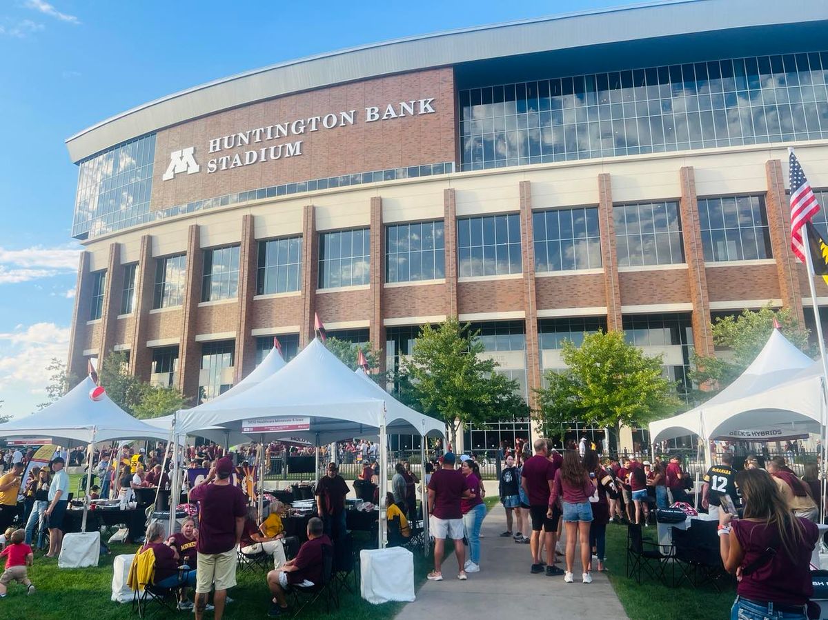 TAILGATE TOWN- GOPHERS VS. PENN STATE