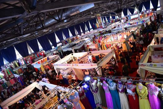 Stand sales at exceptional prices