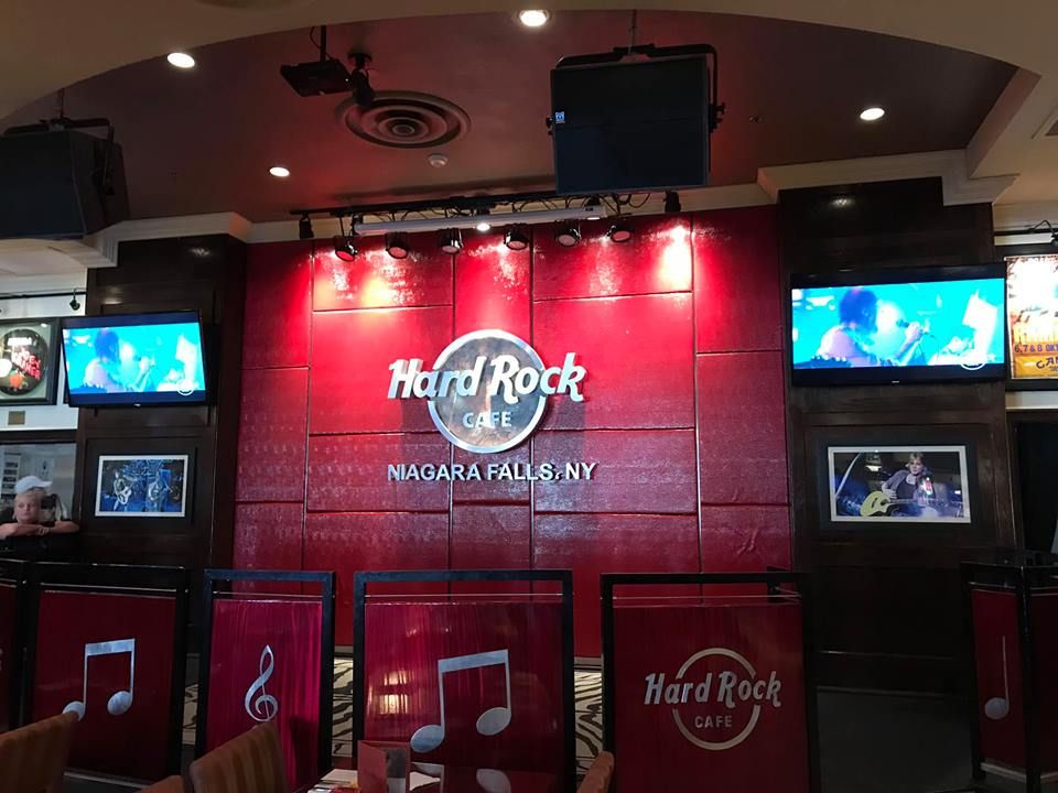 Vinyl Addiction Debuts at the Hard Rock Cafe