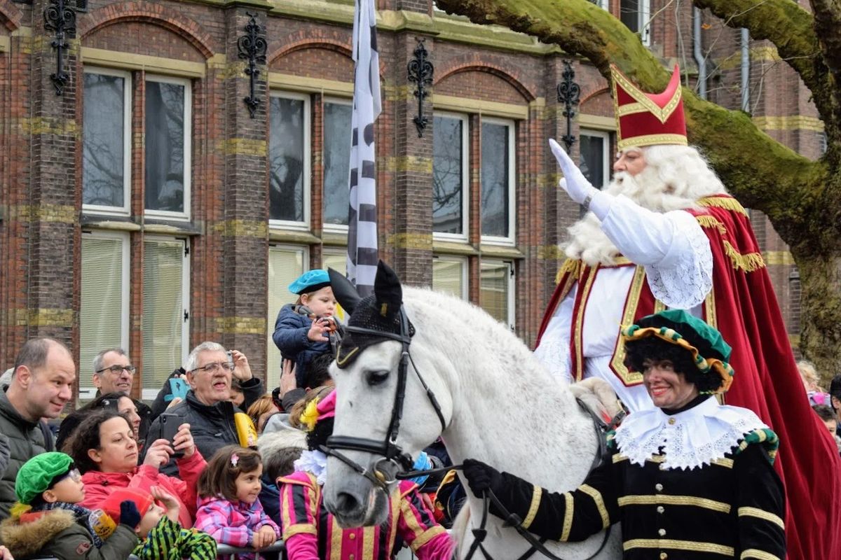 Stadsintocht Sinterklaas Delft 