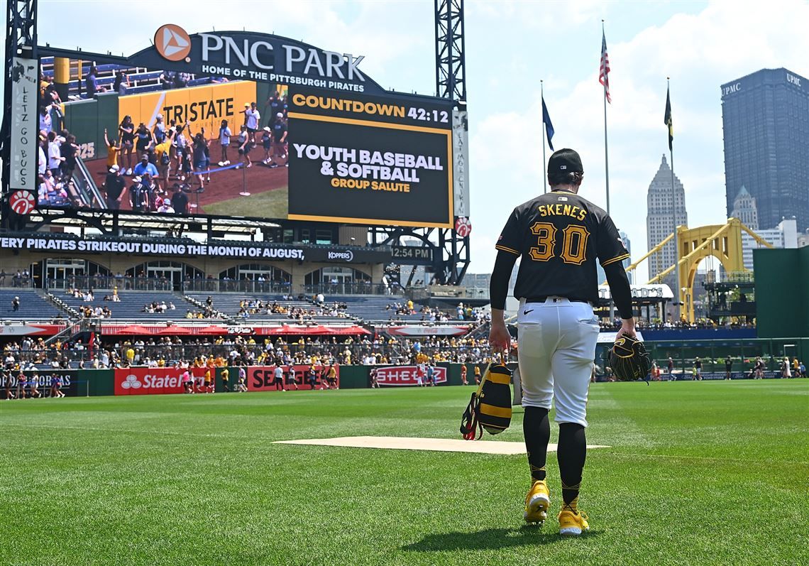 Arizona Diamondbacks at Pittsburgh Pirates at PNC Park