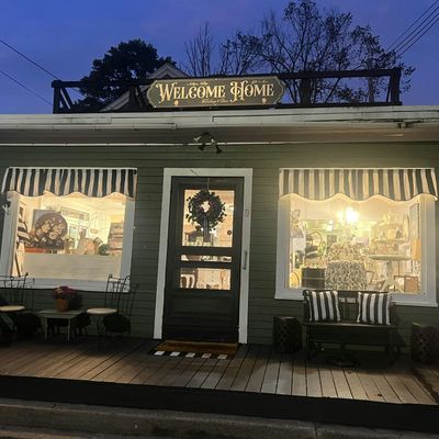 Welcome Home Furnishings & Decor