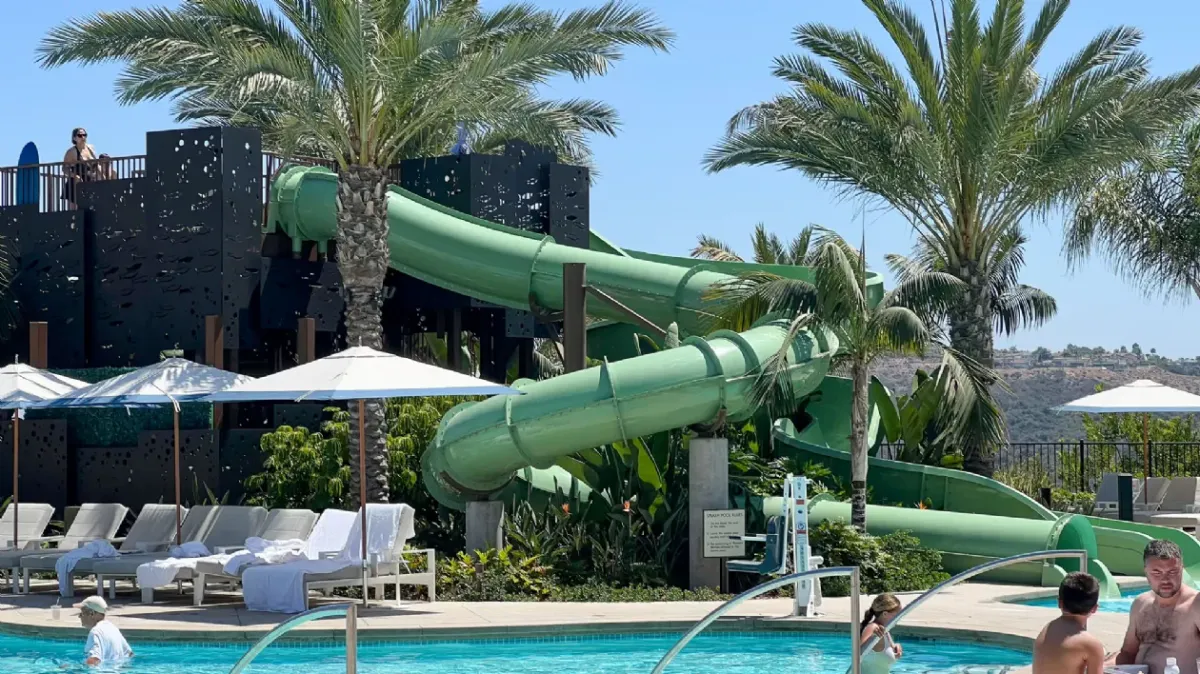 Parking Dr. Seuss How the Grinch Stole Christmas - Palm Desert