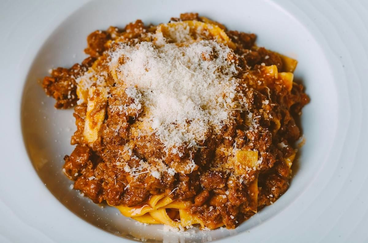 Master the Art of Italian Ragout: Bolognese, Napoletano, and Lamb