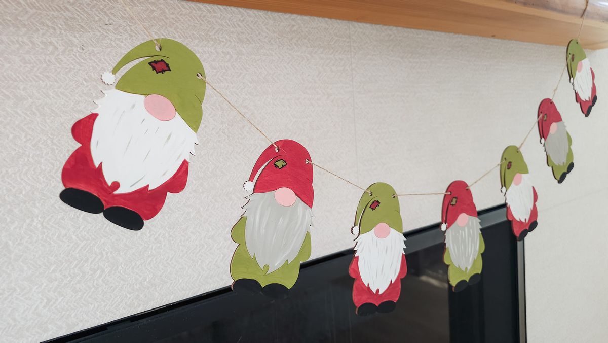 Paint Night - Gnome Garland - New!