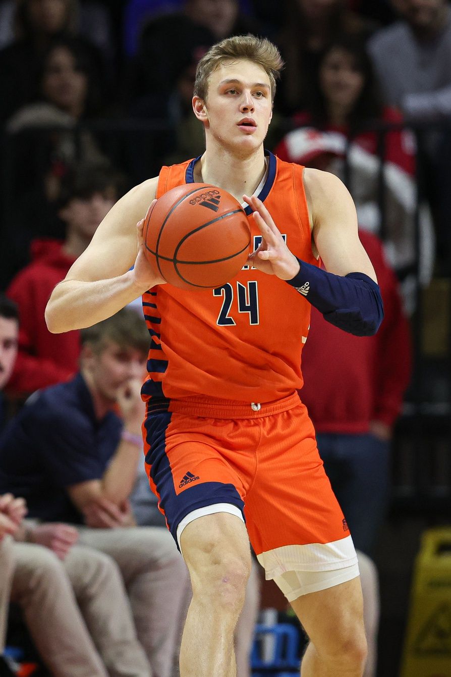 Bucknell Bison at Holy Cross Crusaders Mens Basketball