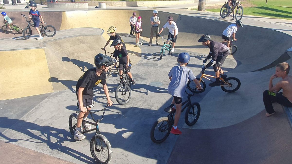 Mandurah skatepark - Skateboard scooter and BMX Jam