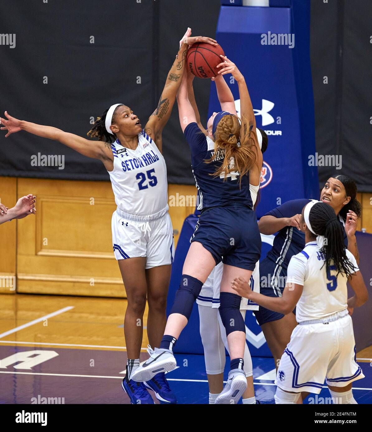 Seton Hall Pirates at Xavier Musketeers Womens Volleyball