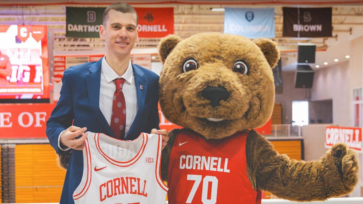 Brown Bears at Cornell Big Red Mens Hockey