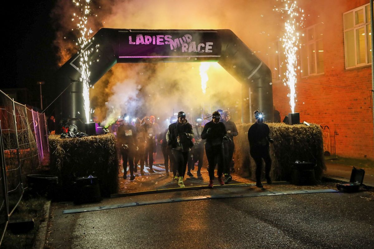 Ladies Mud Race Dark Edition N\u00e6stved 