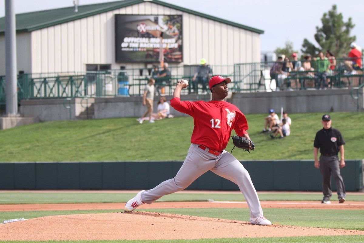 Lincoln Saltdogs at Winnipeg Goldeyes at Blue Cross Park