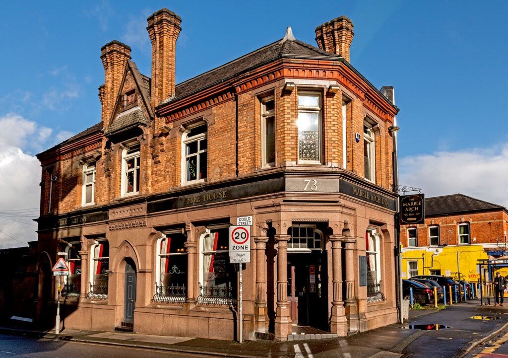 Angel Meadow guided tour plus Sunday roast at the Marble Arch pub