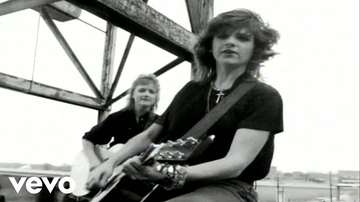 Indigo Girls (Rescheduled from 5\/31\/2025)