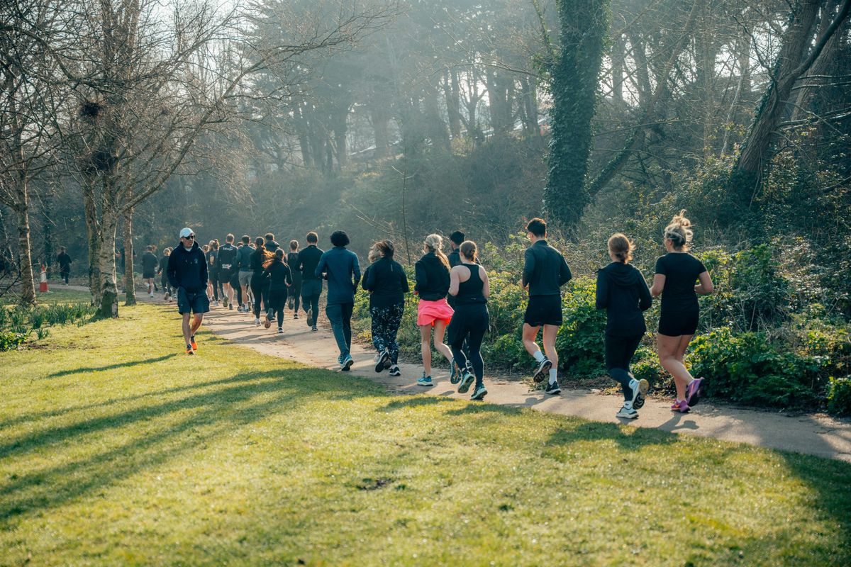 **30 Singles!** Singles Run Club @ Clapham Common (All Ages)