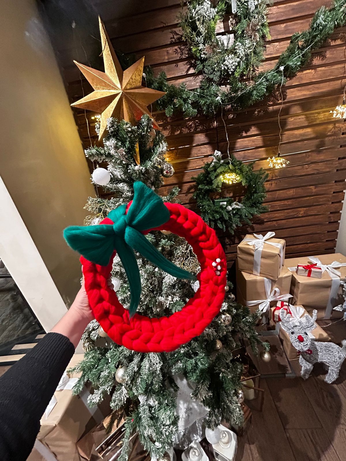 Festive Knitted Wreath Workshop 