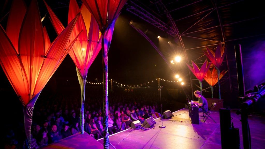 Greenwich Comedy Garden: Josh Widdicombe & Lou Sanders
