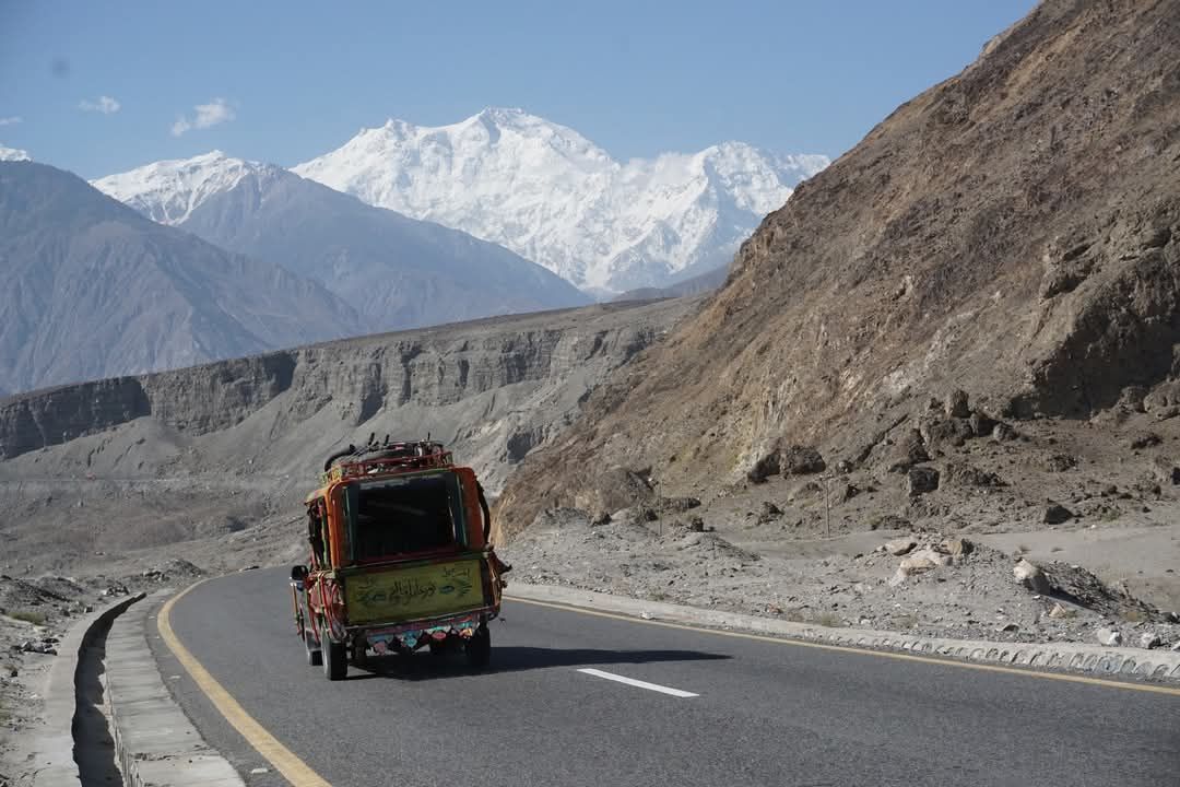 Wyprawy z Namaste - Pakistan bez trekkingu : wyprawa objazdowa po Karakorum i Himalajach