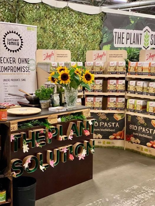 Vegan Outdoor Wochenmarkt!