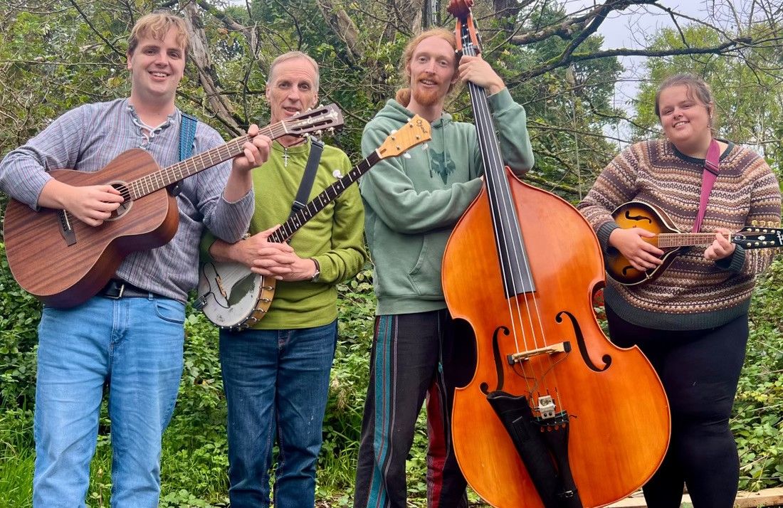 Opening Act Gig @ Landithy Hall for Madron Feast Week 