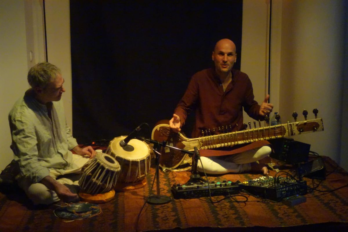 PSYCHEDELIC HORIZONS: ARNAUD EURIN-SITAR & CARLO STRAZZANTE- PERCUSSION